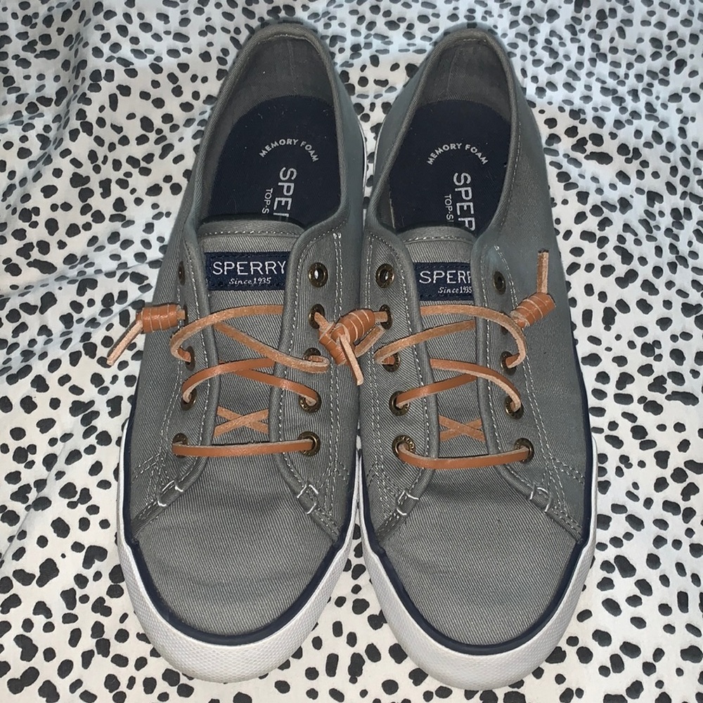 sperry shoes size 7